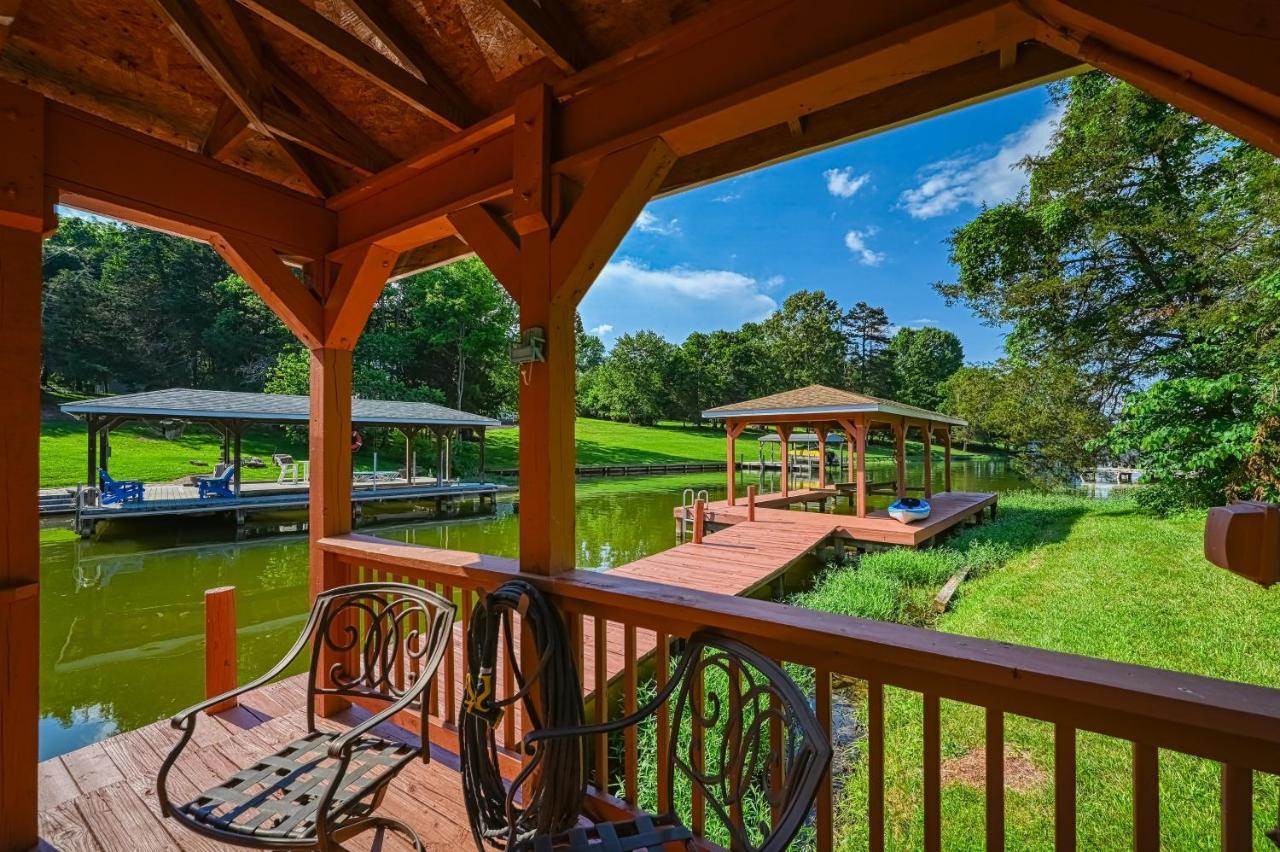 Persimmon Cove Villa Mineral Exterior photo
