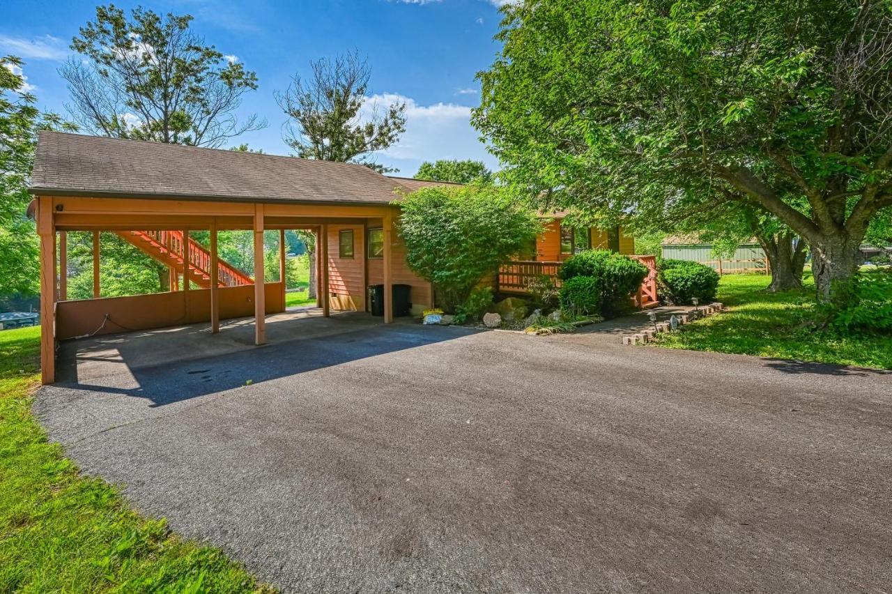 Persimmon Cove Villa Mineral Exterior photo